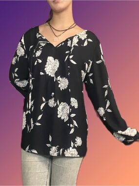 Roz & Ali blue Floral Tie-Neck Blouse